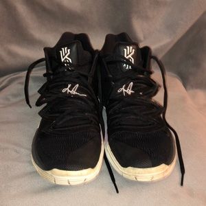 Nike Kyrie 5